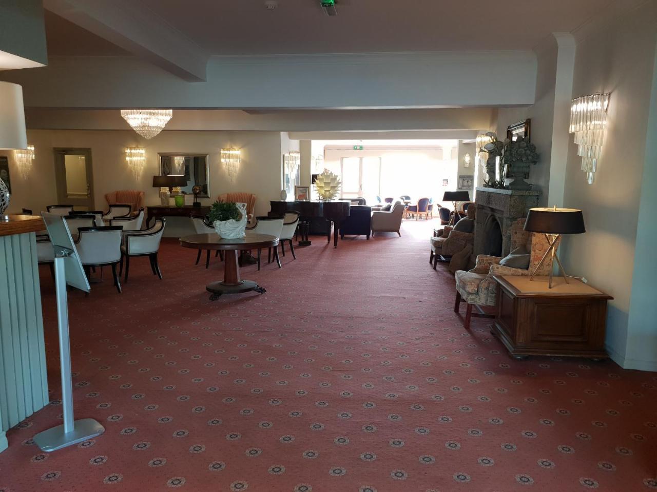 Hotel California Ньюкі Екстер'єр фото